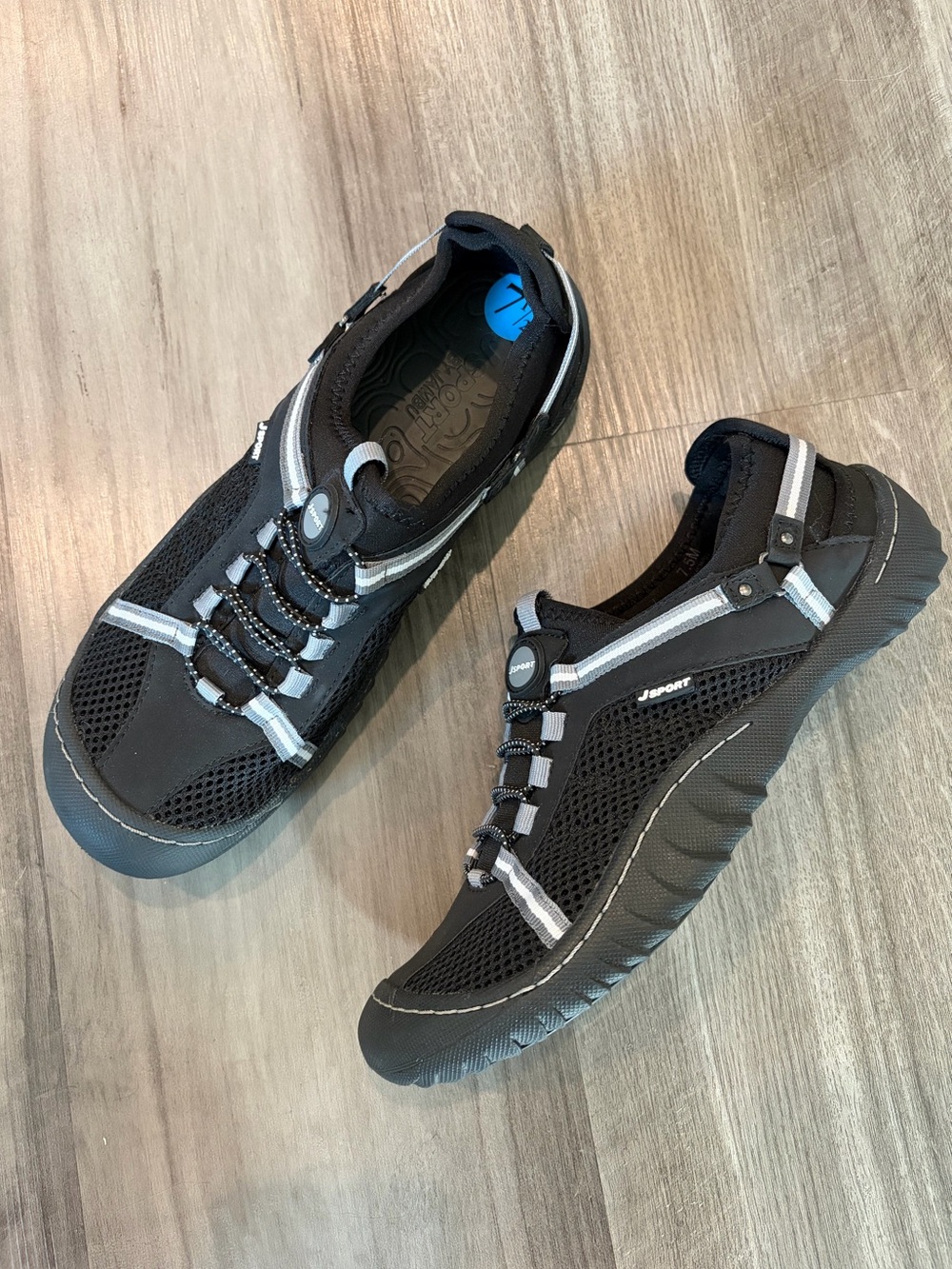 JSport by Jambu Women s Compass Flat